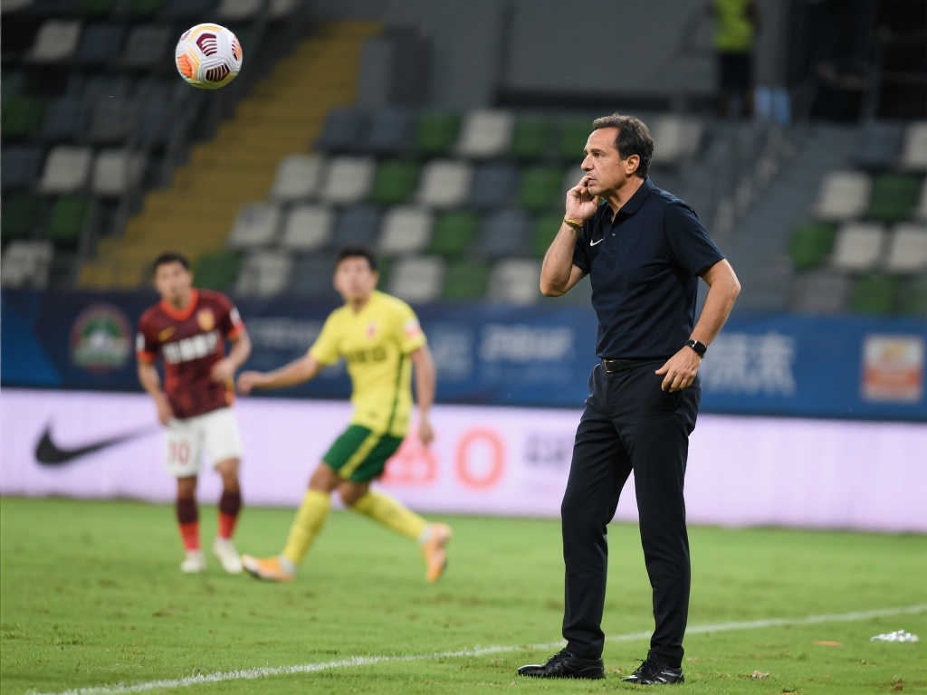 马雷斯卡:球队表现不俗 需提升临门一脚能力 马雷斯卡:球队表现不俗 需提升临门一脚能力